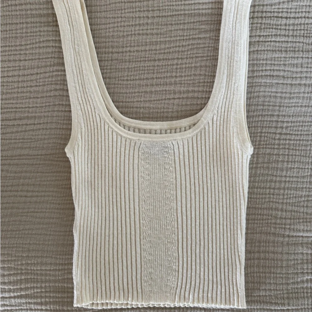 Everlane Ribbed Tank - Picture 3 of 3